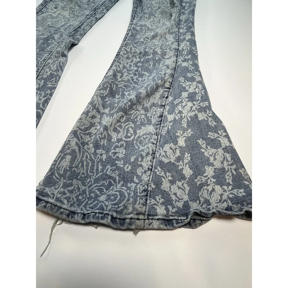 Free People We The Free Dream Lover Floral Paisley Flare Jeans Denim Size 31